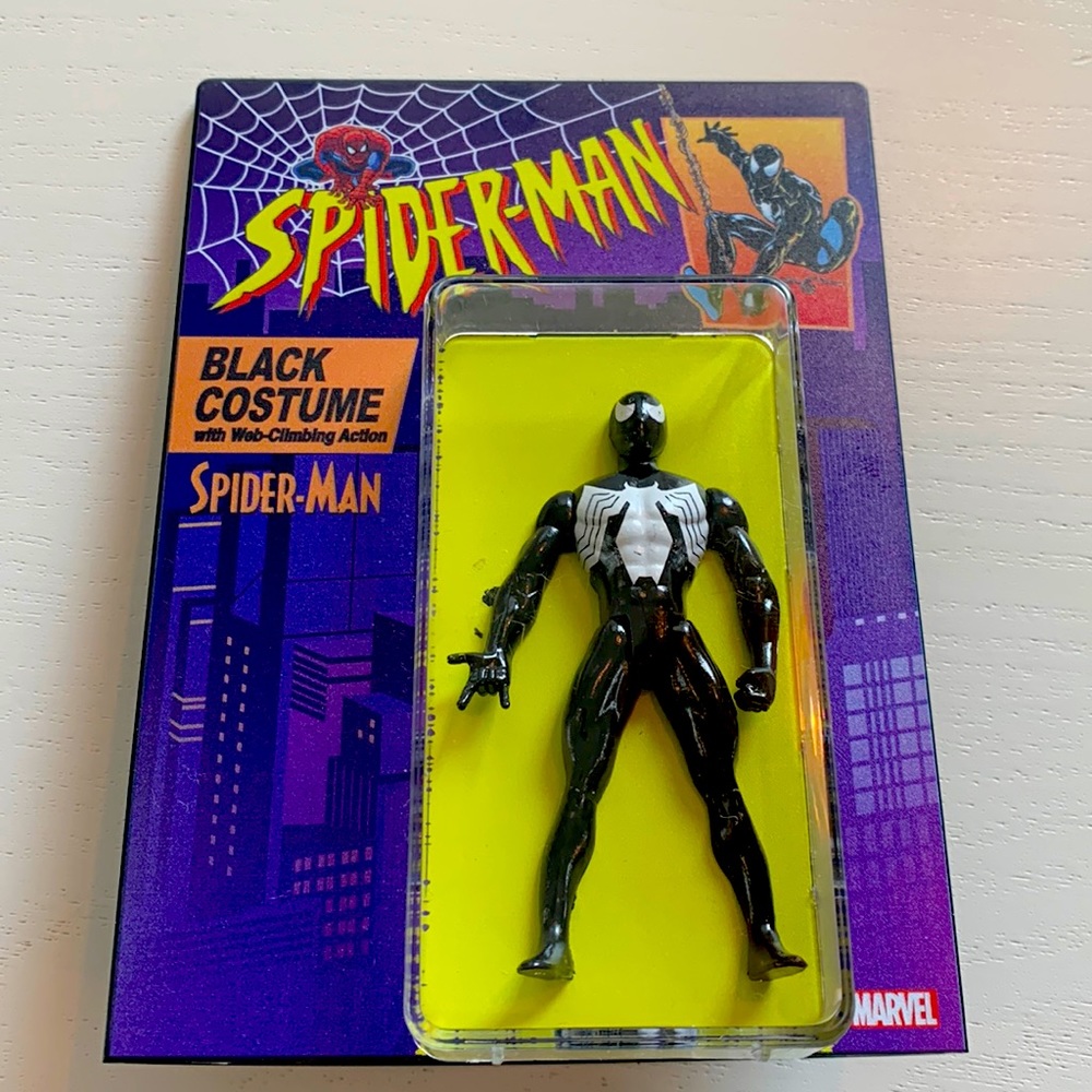 Marvel Lootcrate Symbiote Black Spider-Man Standee